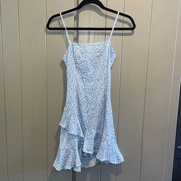 mini bridesmaid dresses White Alabaster A-line Pleated V Neckline Chiffon Mini Bridesmaid Dress White Alabaster / US 16